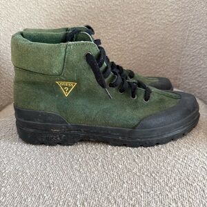 Vintage 1994 Guess Forest Green men’s Suede High-Tops